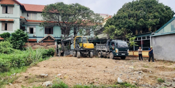 Nhà đất thổ cư phường Đại Yên (Tuần Châu), tiếp giáp DA Hạ Long Xanh: 3 tầng, đất 608m2, chính chủ.