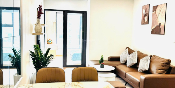 Bán 1 ngủ hướng ĐN tầng cao, nội thất mới tinh, lòng nhà phòng khách rộng thoáng